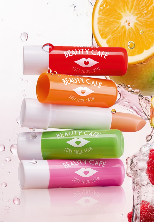 Бальзам для губ «Клубничный макарун» Beauty Cafe