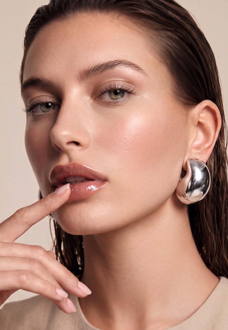 Фаберлик Пептидный бальзам-сыворотка для губ It’s Collagen, тон Малина в шоколаде
