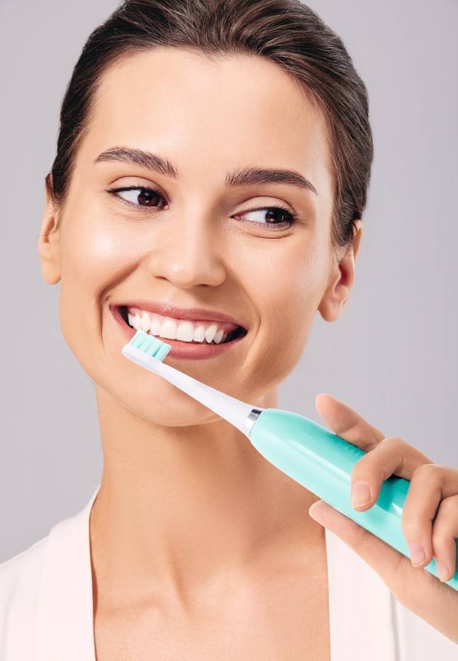 Фаберлик Звуковая электрическая зубная щетка Expert