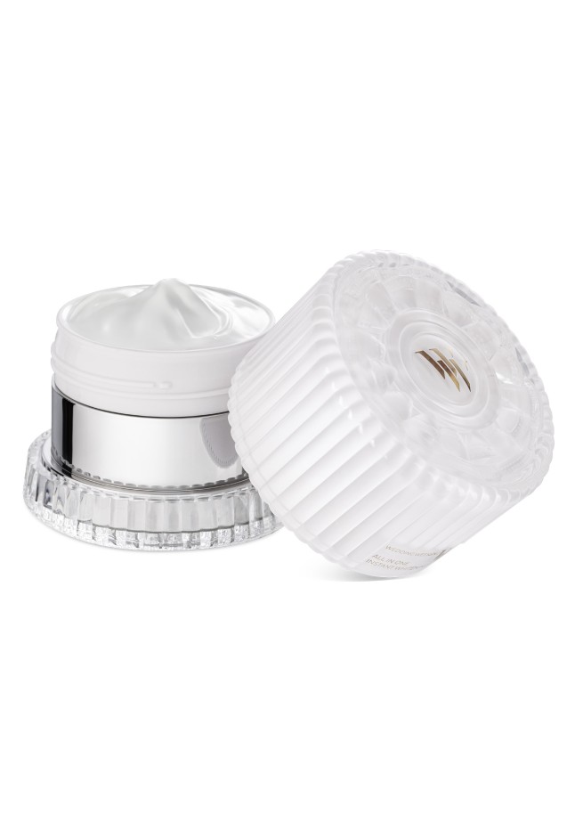 Отзывы Многофункциональный крем для лица с эффектом моментального осветления Wedding Weekend