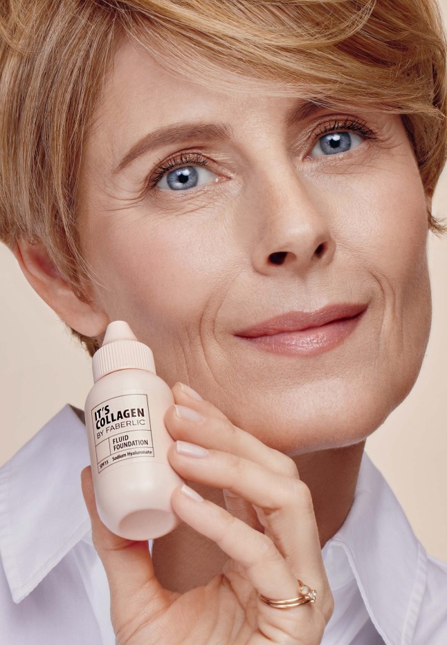 Заказать Увлажняющий тональный флюид It’s Collagen