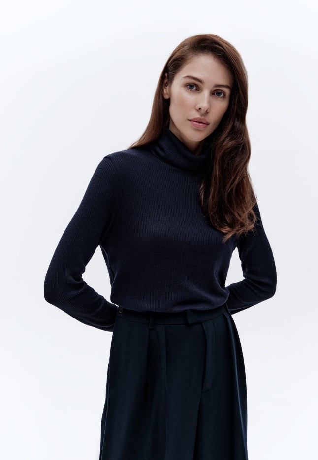 Купить Водолазка из рельефного трикотажа, цвет синий