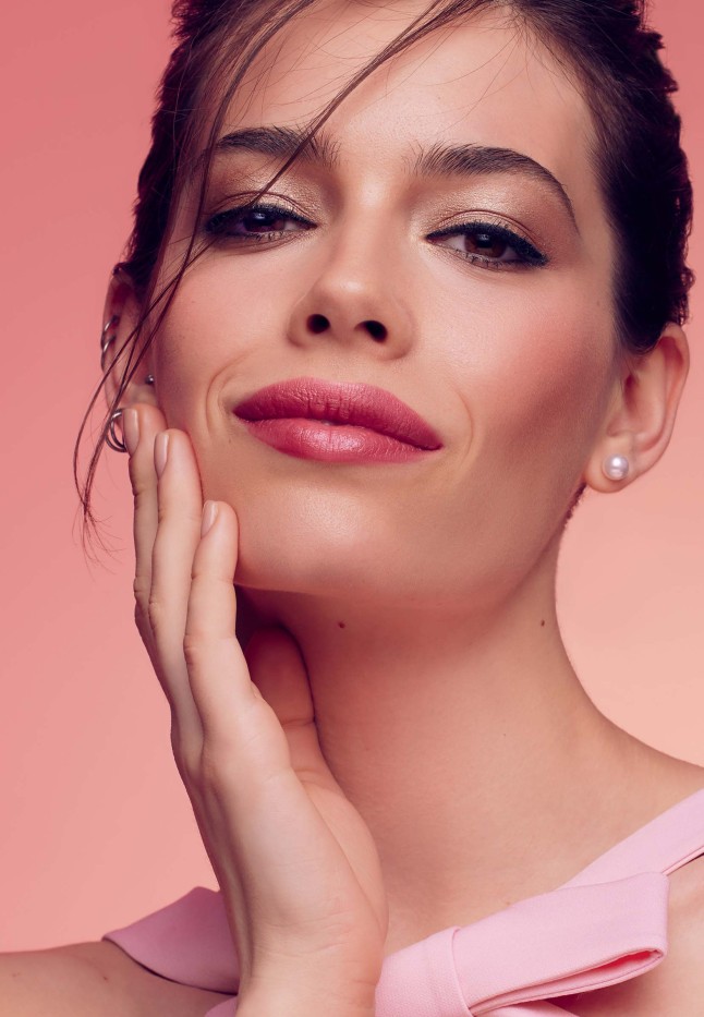 Купить Губная помада GlamShine