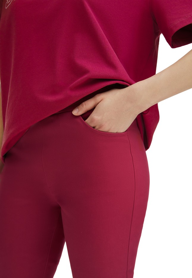 Заказать Шорты-велосипедки, цвет малиновый