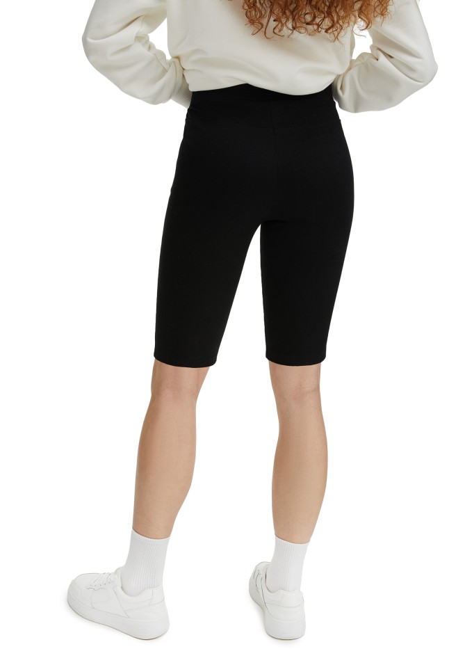 Фаберлик Шорты-велосипедки, цвет черный