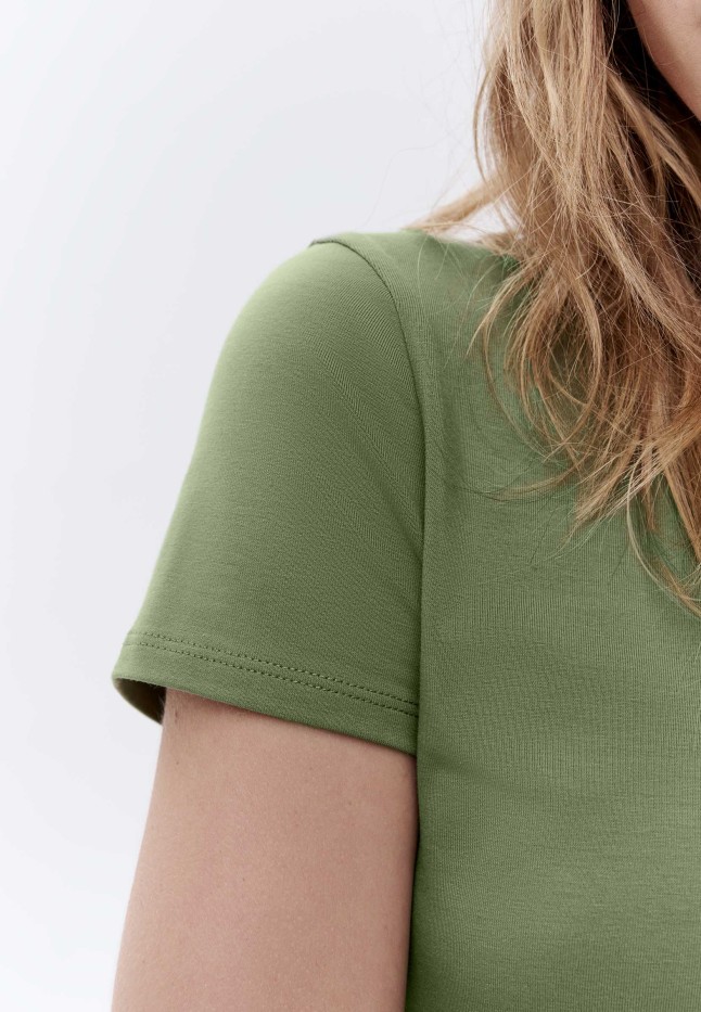 Фаберлик Женская футболка прилегающего силуэта, цвет хаки