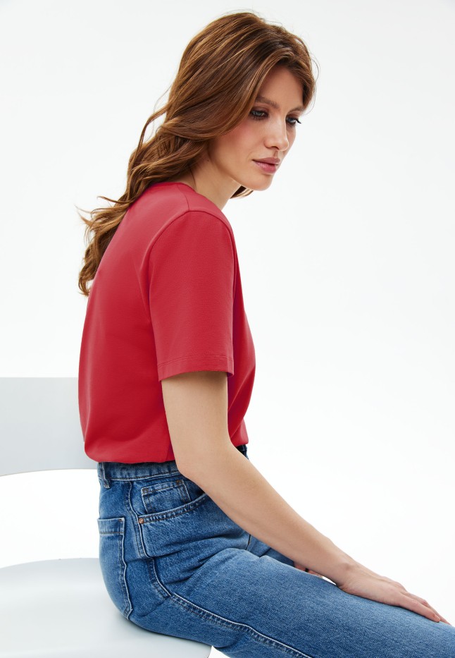 Отзывы Женская футболка, цвет красный