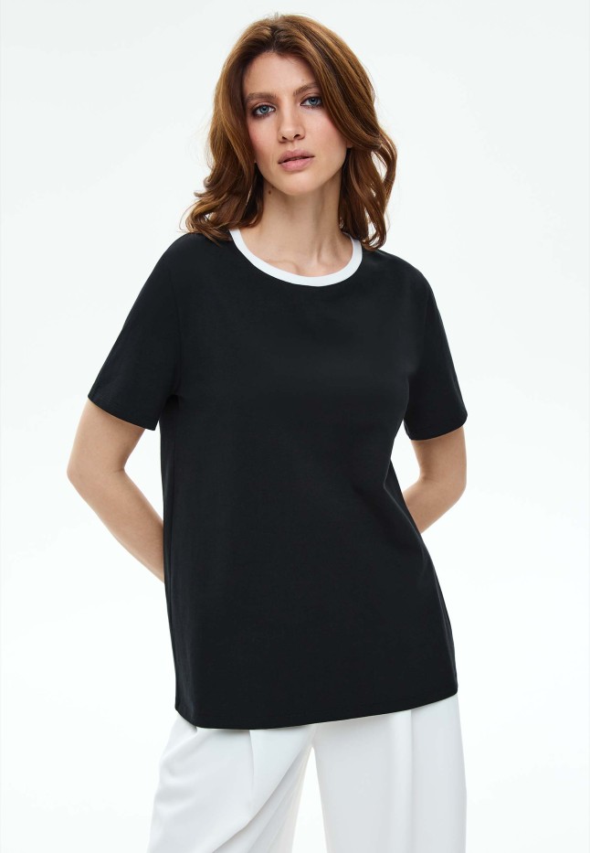 Заказать Женская футболка, цвет черный