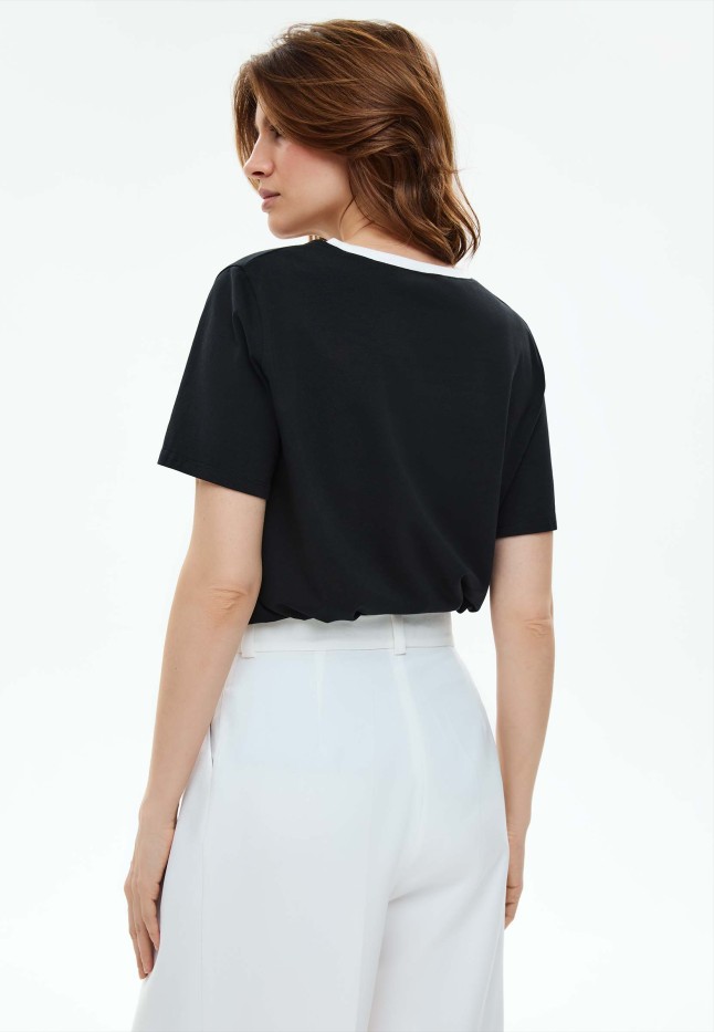 В Беларуси Женская футболка, цвет черный