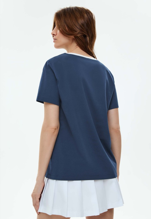 В Беларуси Женская футболка, цвет синий