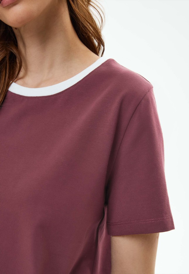 Отзывы Женская футболка, цвет бордовый