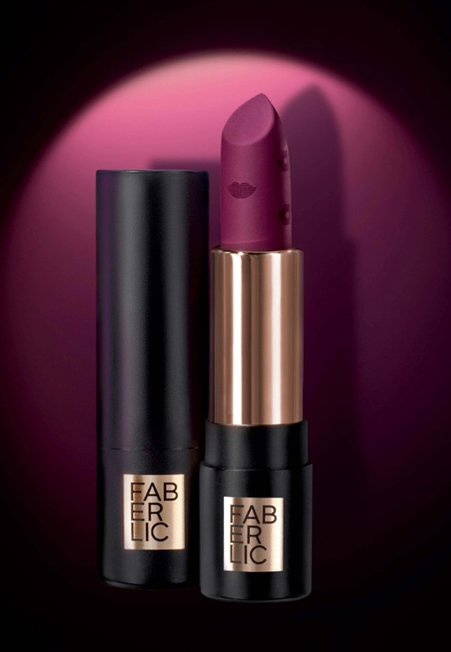 Купить Матовая помада для губ Matte Chic