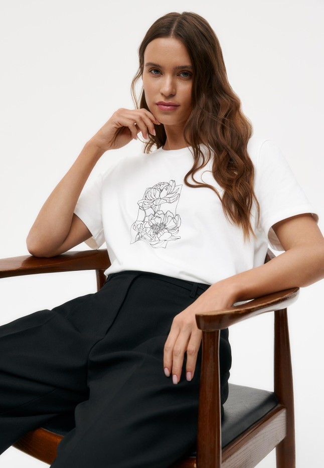 Отзывы Футболка с цветочным принтом «Пионы»