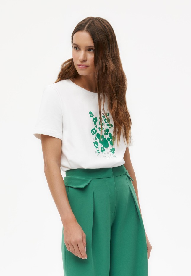 В Беларуси Футболка с цветочным принтом «Виола»