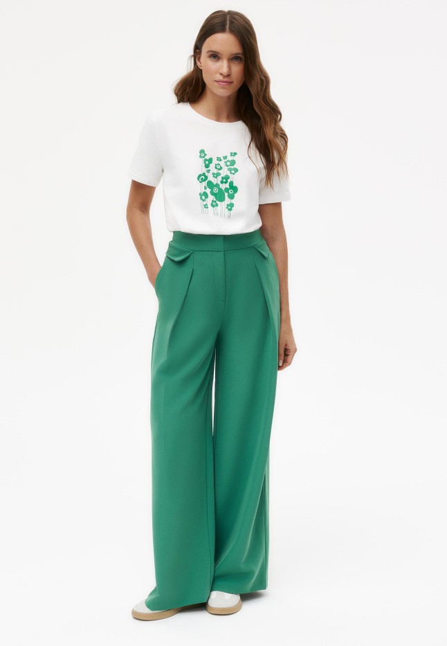 Фото Футболка с цветочным принтом «Виола»