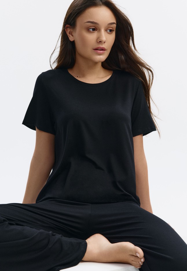 В Беларуси Футболка, цвет черный