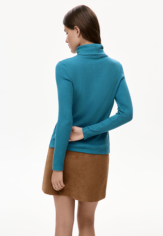 В Беларуси Водолазка из рельефного трикотажа, цвет дымчато-синий