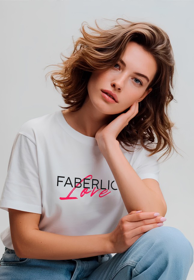 Фаберлик Футболка женская с принтом «Faberlic Love» цвет белый
