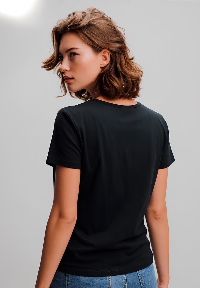 Фаберлик Футболка женская с принтом «Faberlic Love» цвет черный