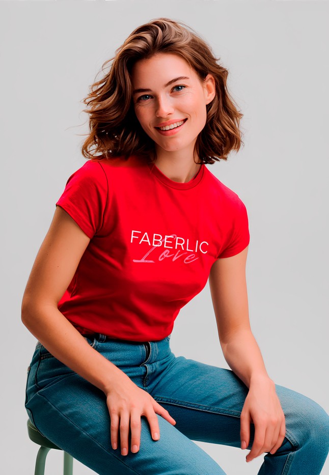 Купить Футболка женская с принтом «Faberlic Love» цвет красный