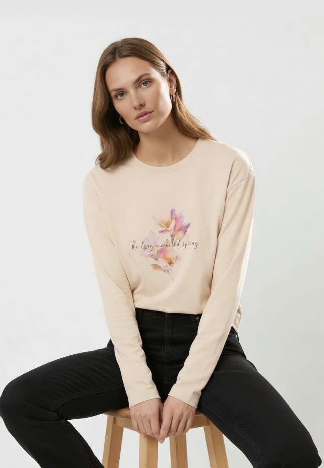 Заказать Женский лонгслив, цвет бежевый